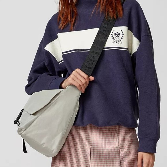 NWT Baggu Sport Messenger Bag - Grey - Picture 3 of 6